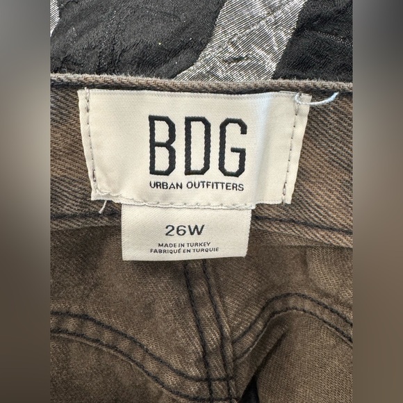 BDG Brown Denim Animal Print Barrel Jeans EUC - Picture 4 of 4